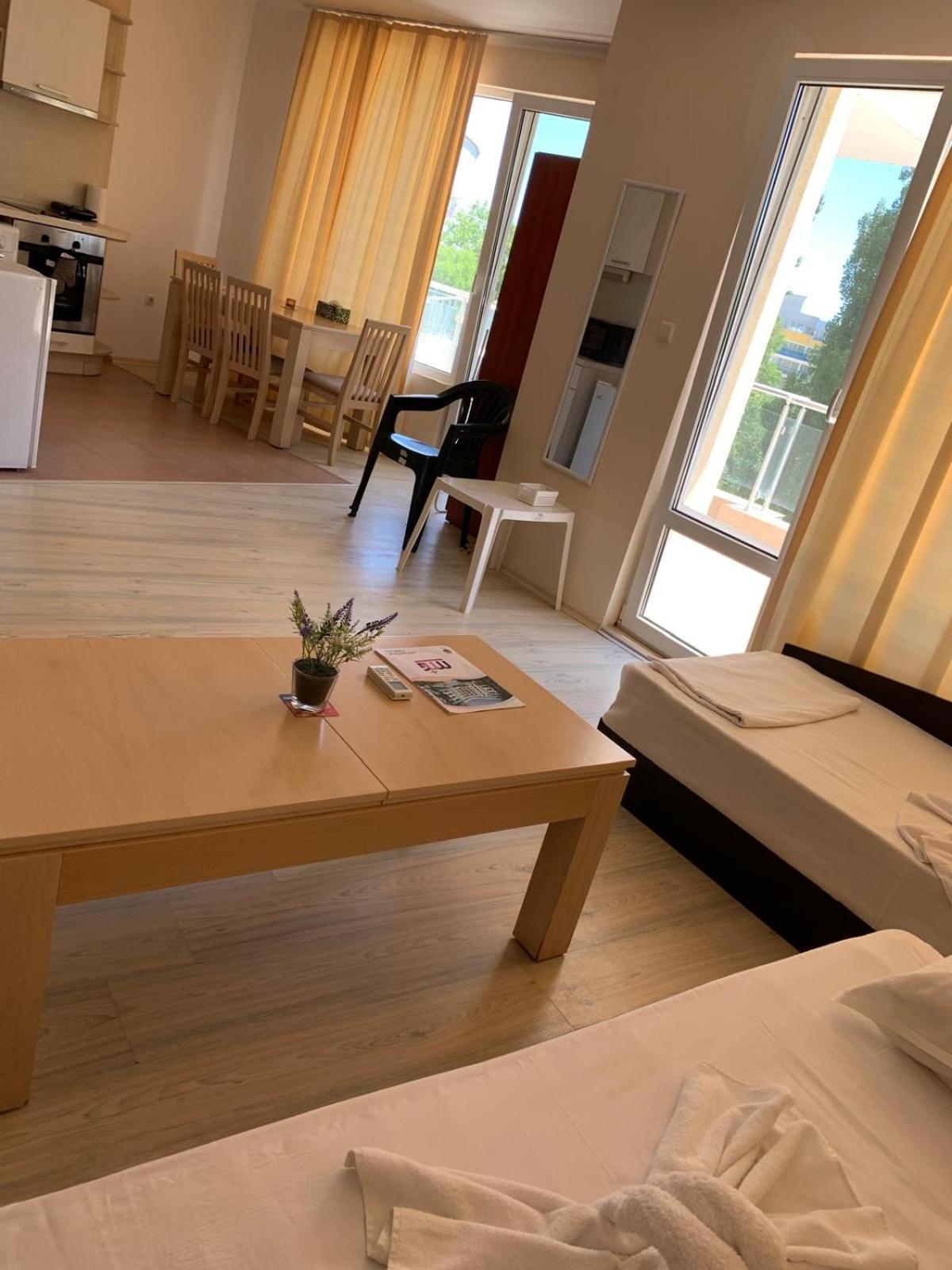 Mng Holiday Yassen Apartments Pantai Sunny Luaran gambar