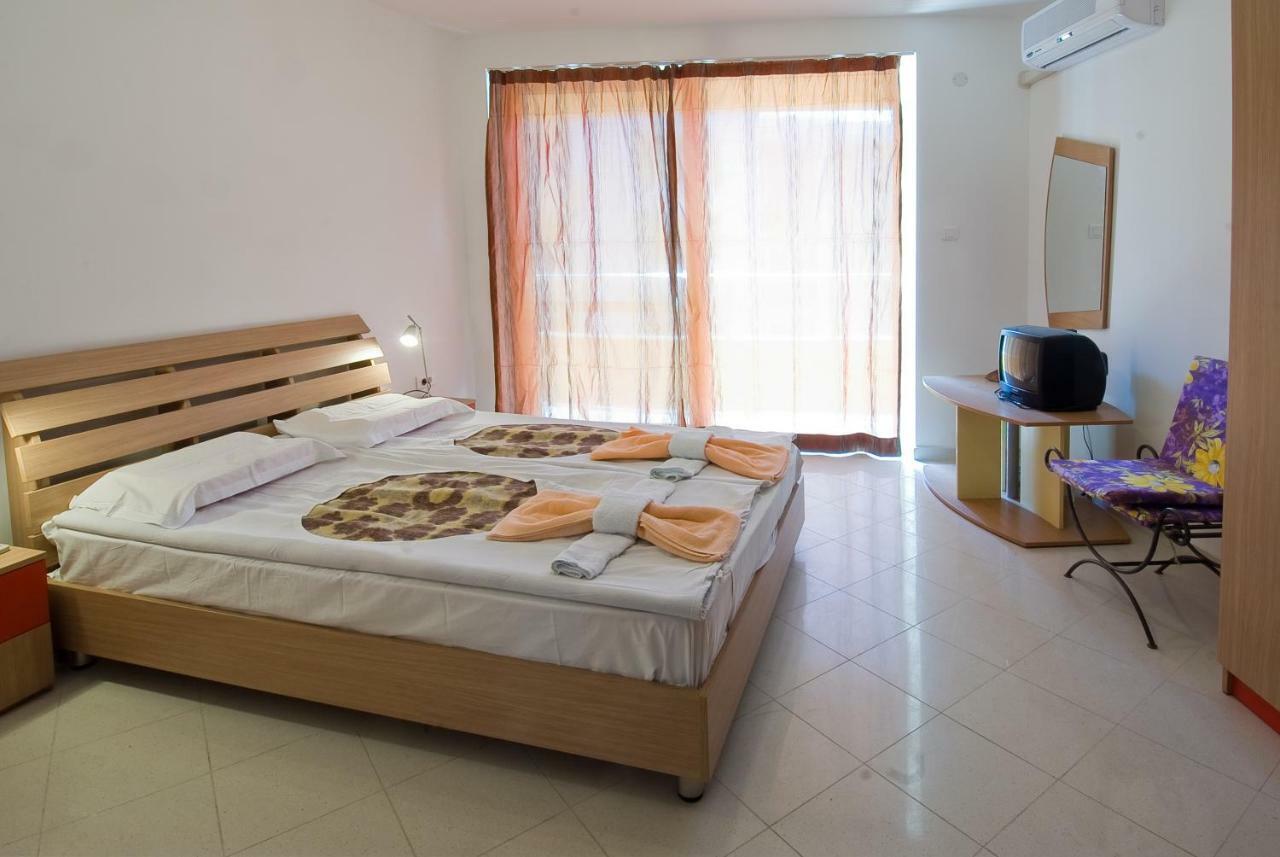 Mng Holiday Yassen Apartments Pantai Sunny Luaran gambar